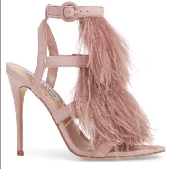 Steve Madden Shoes - Steve Madden Blush Feather Heels- NWT